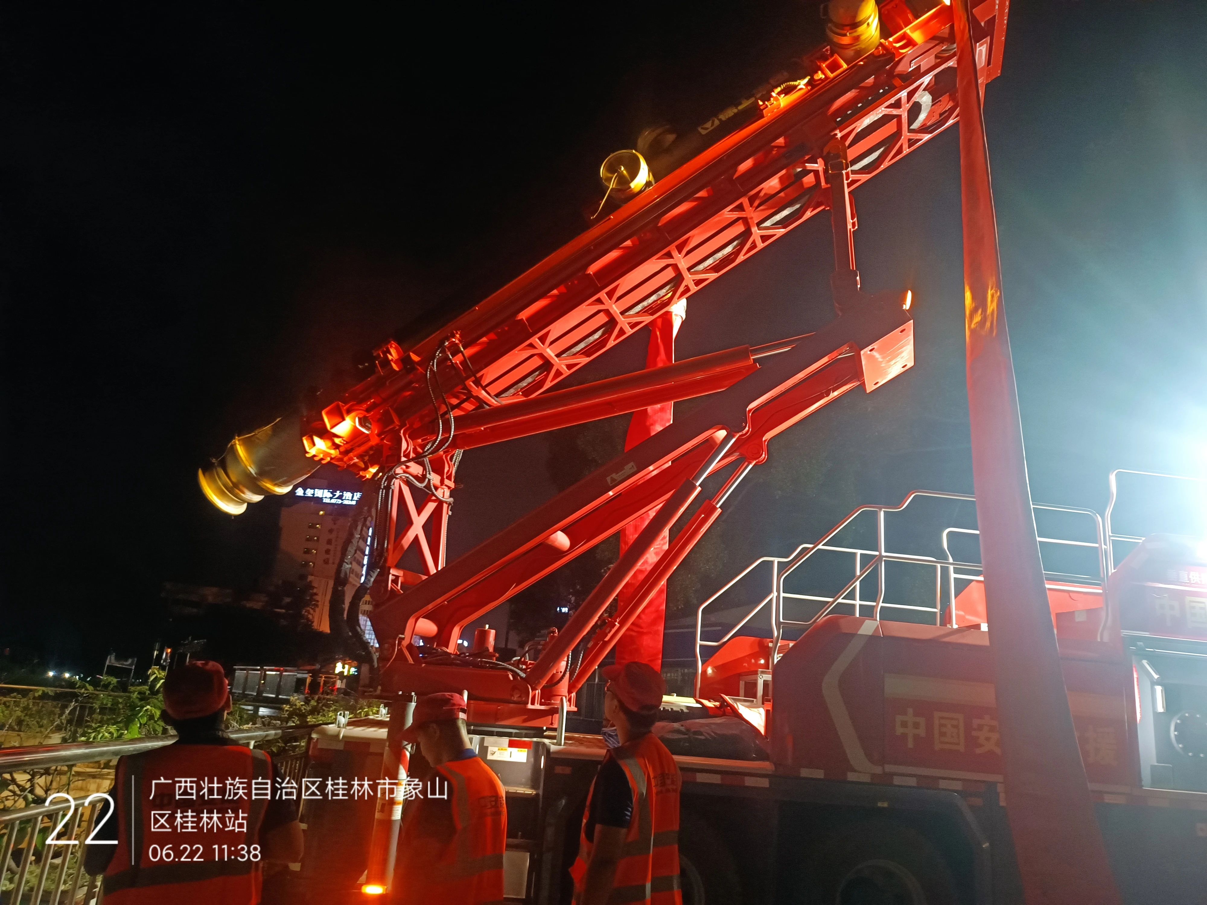 桂林洪水！PG电子平台多台排涝应急装备全力迎战!