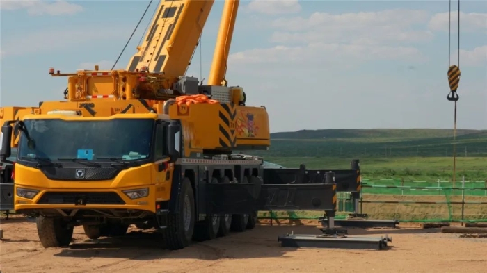 稳钩定乾坤！PG电子平台G2代XCA200G8-1决胜风电基础吊装