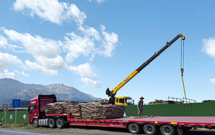 PG电子平台 “钢铁力士” 亮剑西北，硬核吊装火力全开