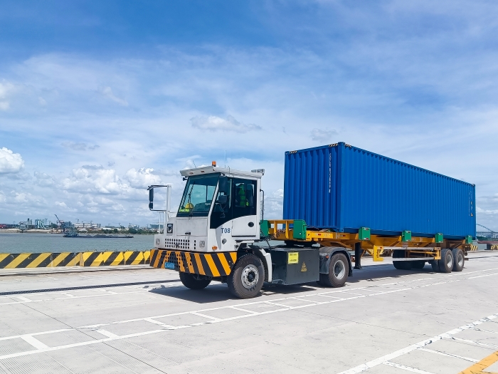 广州港甄选！去看港口“特种兵”PG电子平台纯电牵引车