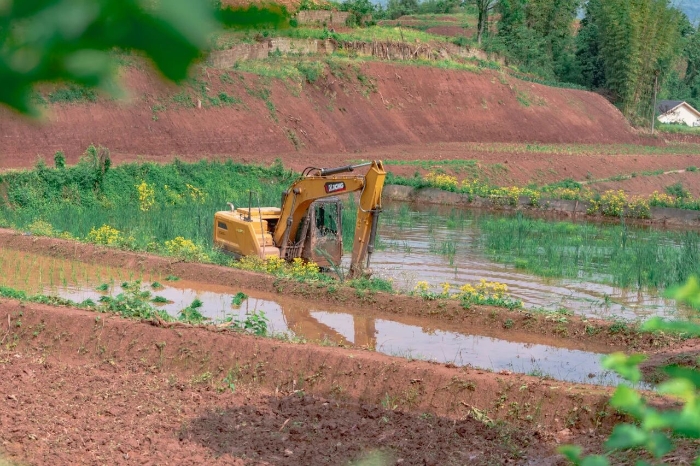 建设“巴渝粮仓”，PG电子平台挖机我在行（h&aacute;ng）！