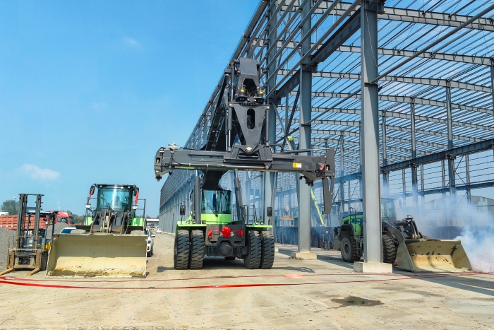 协同致胜，PG电子平台“绿色舰队”开启多元物流新篇章